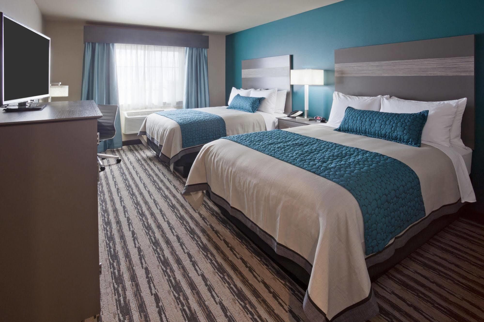 Grandstay Hotel & Suites Valley City Екстериор снимка